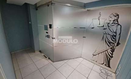 Ponto comercial para alugar na Rua Coronel Antônio Alves Pereira, --, Centro, Uberlândia