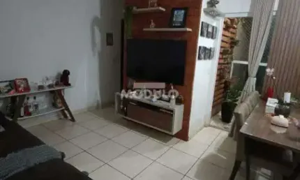 APARTAMENTO à venda, 2 quartos, 1 suíte, 1 vaga, Presidente Roosevelt - Uberlândia/MG