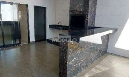 Exelente Casa com Fino Acabamento em Bosque dos Buritis