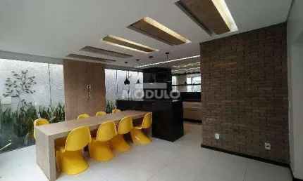 CASA DE CONDOMÍNIO à venda, 3 quartos, 1 suíte, 2 vagas, MORADA DA COLINA - Uberlândia/MG