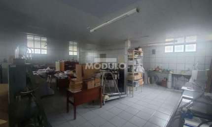 Sala Comercial para locação Bairro Chácaras Tubalina