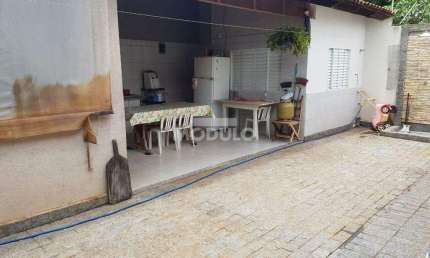 CASA RESIDENCIAL à venda, 4 quartos, 2 suítes, 4 vagas, Santa Rosa - Uberlândia/MG