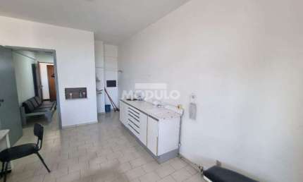 Sala comercial para alugar na Rua Coronel Antônio Alves Pereira, --, Centro, Uberlândia