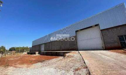 Barracão / Galpão / Depósito para alugar na Rua Angêlo Pizzato, --, Distrito Industrial, Uberlândia