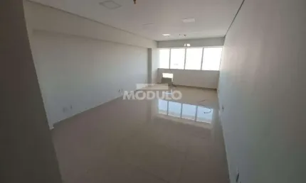 Sala comercial para alugar na Rua Rio de Janeiro, --, Brasil, Uberlândia