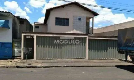 Prédio residencial para locação, bairro custódio pereira