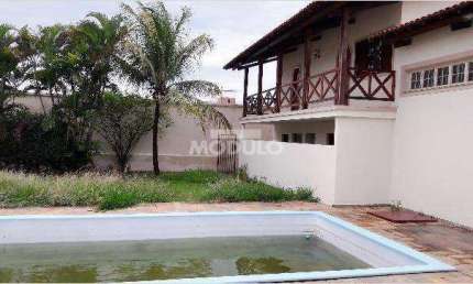 Casa com 5 quartos à venda na Rua Washington Bernardes, --, Morada da Colina, Uberlândia