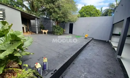 Casa residencial para locação Bairro Jaraguá com 3 quartos