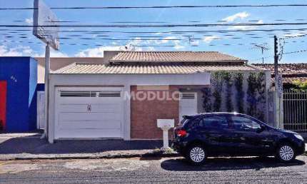 Casa residencial para locação no Bairro Osvaldo Rezende