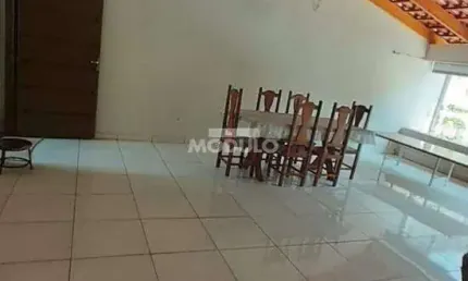 CASA COMERCIAL / RESIDENCIAL à venda, 3 quartos, 2 vagas, Presidente Roosevelt - Uberlândia/MG