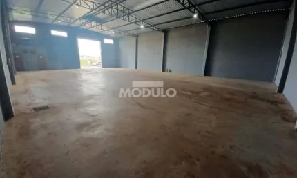 Barracão / Galpão / Depósito para alugar na Rua Whashington, --, Novo Mundo, Uberlândia