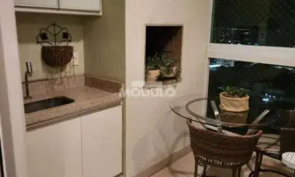 Apartamento com 3 quartos à venda na Avenida Cesário Alvim, --, Centro, Uberlândia