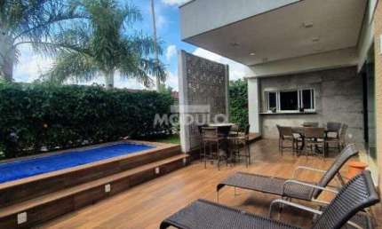 Casa em condomínio fechado com 3 quartos à venda na Avenida dos Jardins, --, Nova Uberlândia, Uberlândia