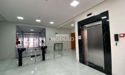 Sala comercial para alugar na Avenida Cesário Alvim, --, Brasil, Uberlândia