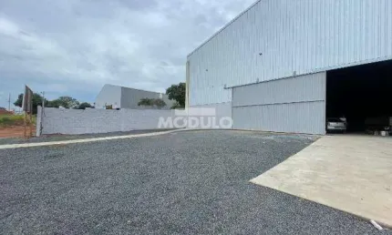 Galpão comercial para locação no Bairro Distrito Industrial