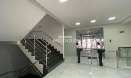 Sala comercial para alugar na Avenida Cesário Alvim, --, Brasil, Uberlândia