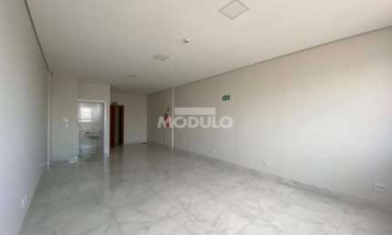 Sala comercial para alugar na Avenida Cesário Alvim, --, Brasil, Uberlândia