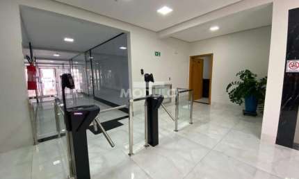 Sala comercial para alugar na Avenida Cesário Alvim, --, Brasil, Uberlândia