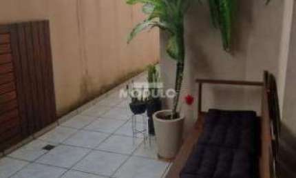 Apartamento com 2 quartos à venda na Rua Virgílio Melo Franco, --, Tabajaras, Uberlândia