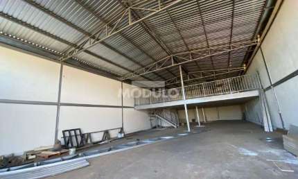 Galpão comercial para locação Bairro Segismundo Pereira