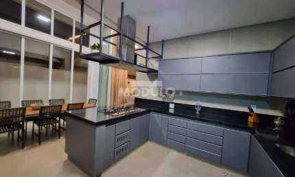 Casa residencial em condomínio para locação Bairro Jardim Botânico