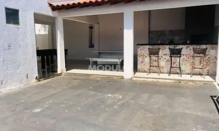 CASA RESIDENCIAL à venda, 4 quartos, 1 suíte, 2 vagas, JARDIM AMERICA - Uberlândia/MG