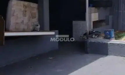 Casa com 3 quartos à venda na Rua Adomervil Moreira de Miranda, --, Luizote de Freitas, Uberlândia