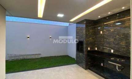 CASA RESIDENCIAL à venda, 3 quartos, 3 suítes, 2 vagas, Granada - Uberlândia/MG