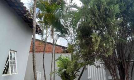 Casa com 3 quartos à venda na Rua dos Cactos, --, Granada, Uberlândia