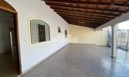 CASA RESIDENCIAL à venda, 3 quartos, 1 suíte, 3 vagas, DONA ZULMIRA - Uberlândia/MG