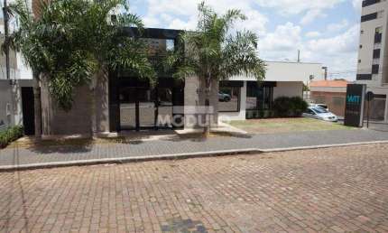 Prédio comercial para locação, bairro Osvaldo Rezende