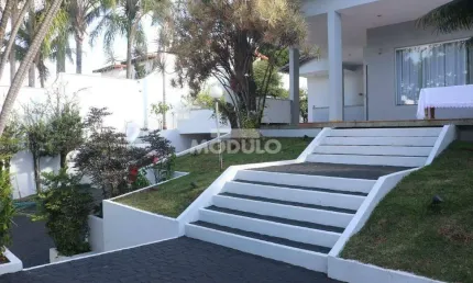 CASA RESIDENCIAL à venda, 3 quartos, 2 suítes, 8 vagas, CIDADE JARDIM - Uberlândia/MG