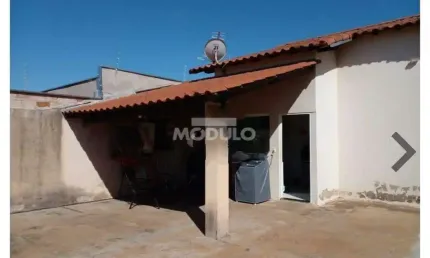 Casa com 2 quartos à venda na Rua do Amor-perfeito, --, Panorama, Uberlândia