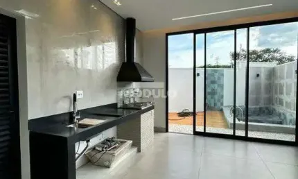 Casa em condomínio fechado com 3 quartos à venda na Avenida Vereador Carlito Cordeiro, --, Jardim Botânico, Uberlândia