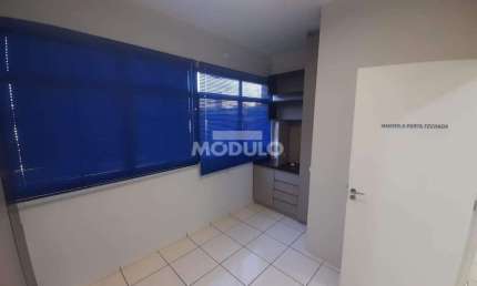 Sala comercial para alugar na Avenida Fernando Vilela, --, Martins, Uberlândia