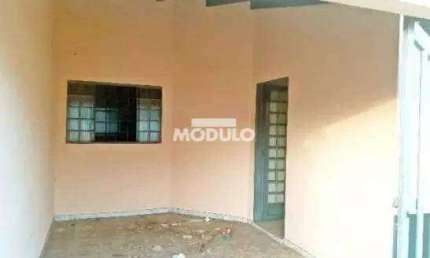 Casa com 3 quartos à venda na Avenida Estela Saraiva de Peano, --, Jardim Patrícia, Uberlândia