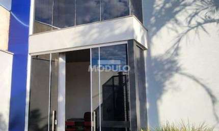 Prédio para alugar na Rua Pedro Mamede, --, Novo Mundo, Uberlândia