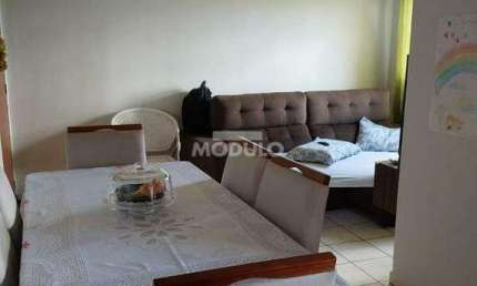 Apartamento com 2 quartos à venda na Avenida Taylor Silva, --, Tocantins, Uberlândia