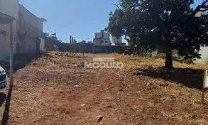 Terreno à venda na Rua Padre Pio, --, Martins, Uberlândia