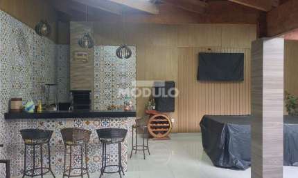 **Oportunidade Única**: Sua Nova Casa Com Tranquilidade, Espaço e Lazer!
