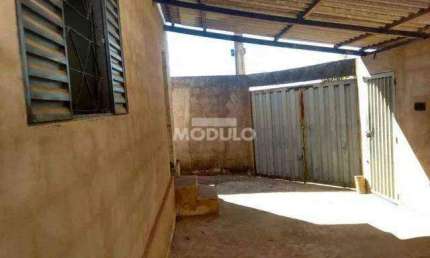 Casa com 3 quartos à venda na Rua Serra Geral, --, São Jorge, Uberlândia