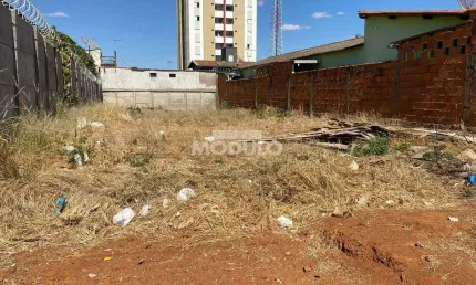 Terreno à venda na Rua Clemente Pereira, --, Pampulha, Uberlândia