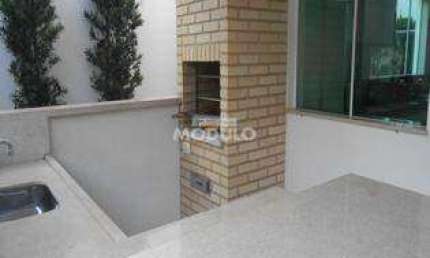 Casa residencial em condomínio para locação, bairro Jardins Roma