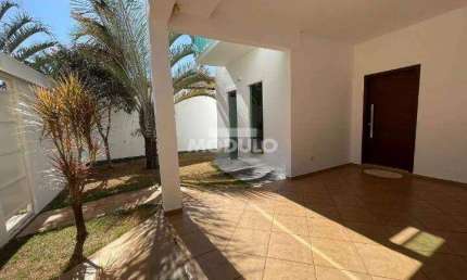 Casa residencial para locação, bairro Jardim Karaiba