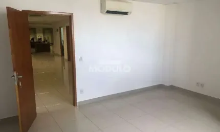 Sala comercial para alugar na Avenida Vasconcelos Costa, --, Osvaldo Rezende, Uberlândia