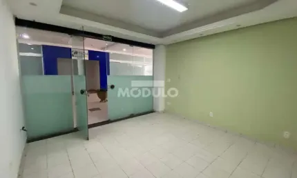 Sala comercial para alugar na Avenida Doutor Jaime Ribeiro Da Luz, --, Santa Mônica, Uberlândia