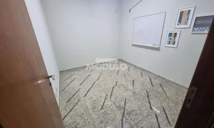 Sala comercial para alugar na Avenida Afonso Pena, --, Umuarama, Uberlândia