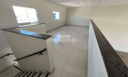 Galpão/Depósito/Barracão à venda, 2 vagas, LOTEAMENTO MONTE HEBRON - Uberlândia/MG