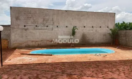 CHÁCARA à venda, 3 quartos, 1 suíte, 2 vagas, AREA RURAL DE UBERLANDIA - Uberlândia/MG