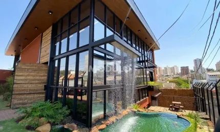 Casa à venda na Rua Guaicurus, --, Saraiva, Uberlândia